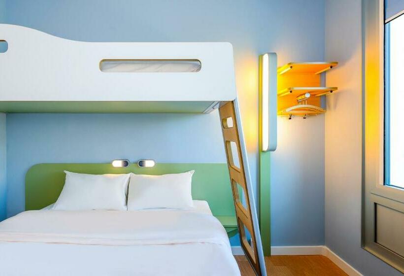 Номер Стандарт Трехместный, Ibis Budget Courbevoie Paris La Défense