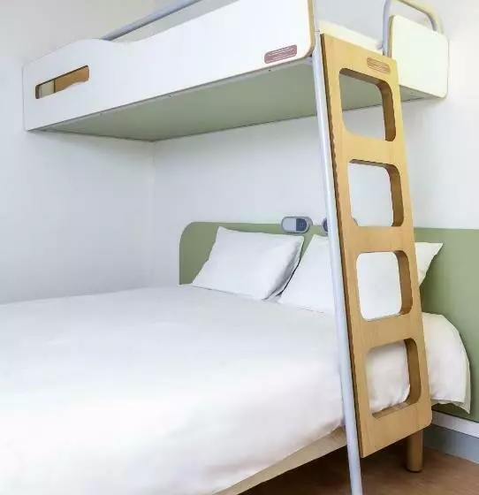 スタンダードトリプルルーム, Ibis Budget Courbevoie Paris La Défense