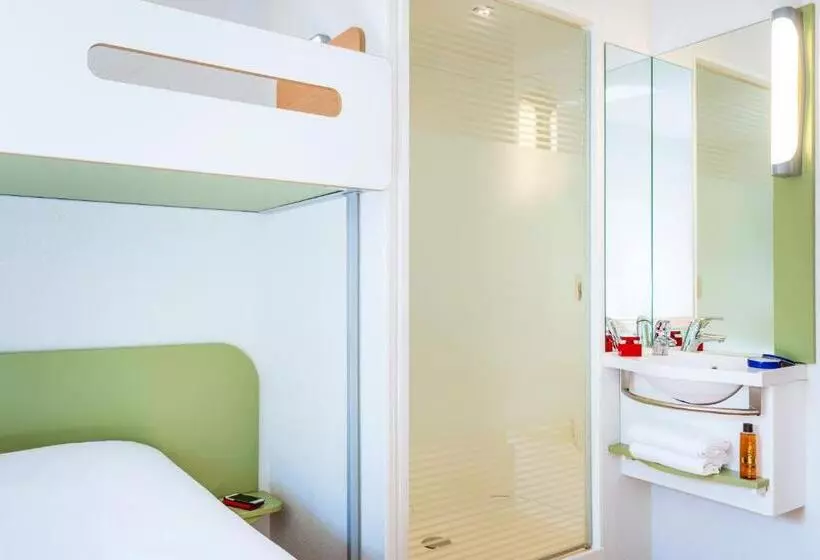 スタンダードトリプルルーム, Ibis Budget Courbevoie Paris La Défense