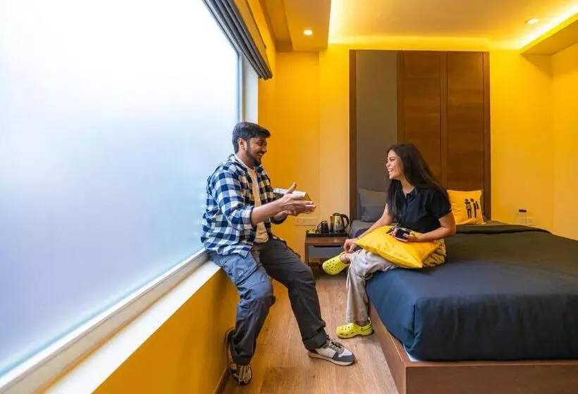 スーペリアールーム, The Hosteller Bangalore, Brigade Road
