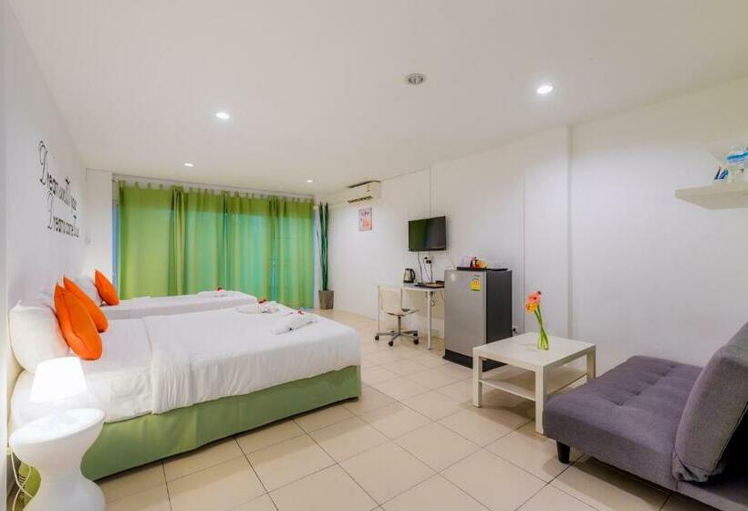 اتاق سوپریور سه تخته, Little Home Ao Nang