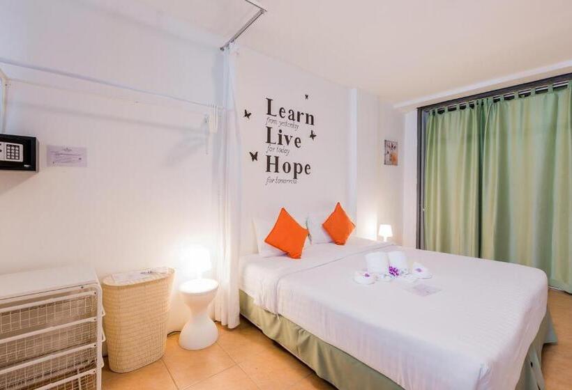 اتاق استاندارد, Little Home Ao Nang
