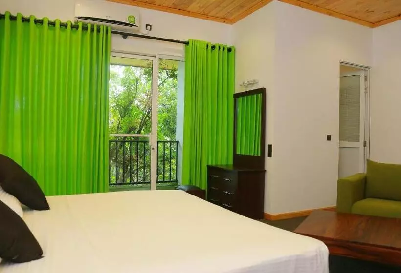 Juniorsvit, Nice Place Resort