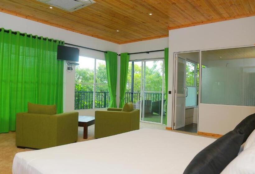 Президентский Люкс, Nice Place Resort