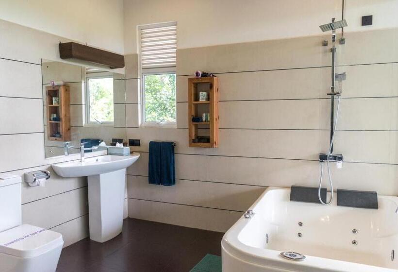 Президентский Люкс, Nice Place Resort