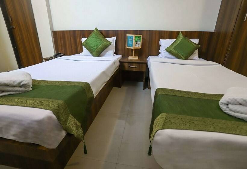 Standard Room, Treebo Ashoka Palace Ujjain