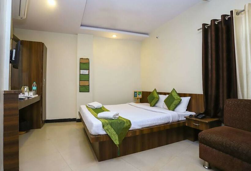 Standard Room, Treebo Ashoka Palace Ujjain