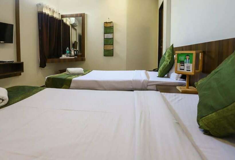 Standard Room, Treebo Ashoka Palace Ujjain