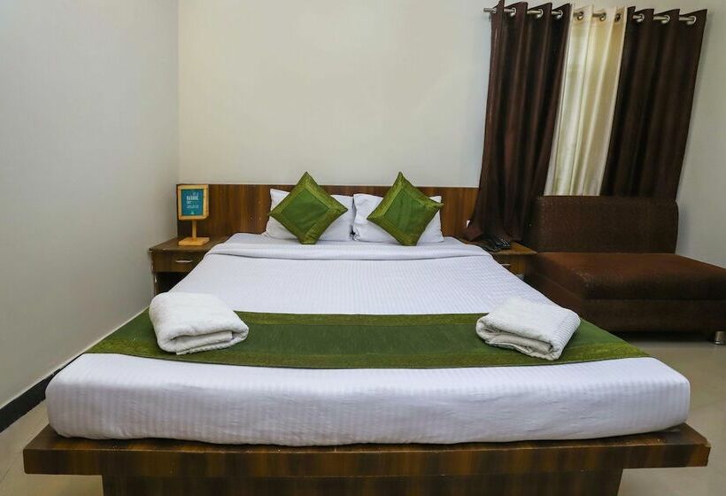 Standard Room, Treebo Ashoka Palace Ujjain