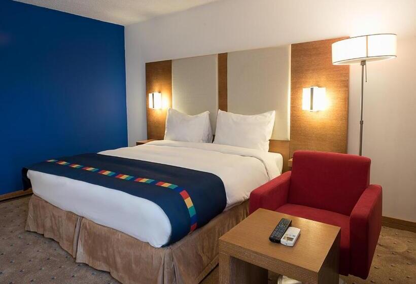 اتاق سوپریور با بالکن, Park Inn By Radisson Abeokuta