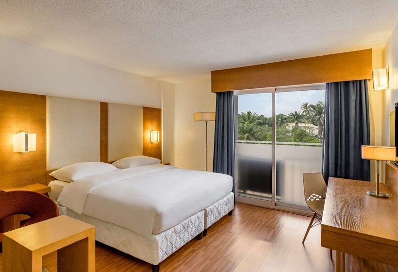 اتاق سوپریور با چشمانداز استخر, Park Inn By Radisson Abeokuta