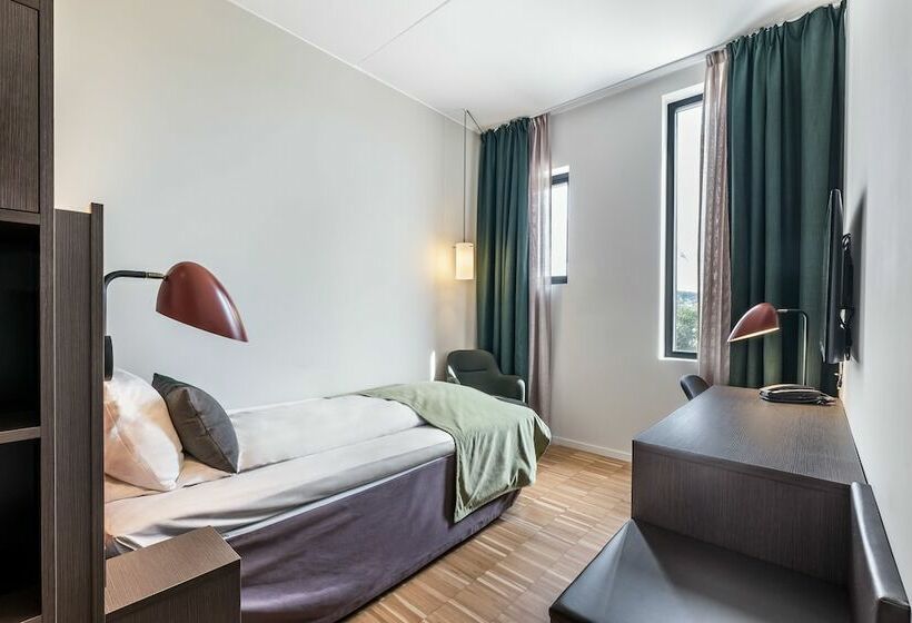 غرفة قياسية, Quality Hotel Pond