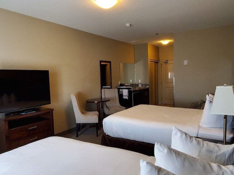 غرفة ديلوكس, Ramada By Wyndham Emerald Park/regina East