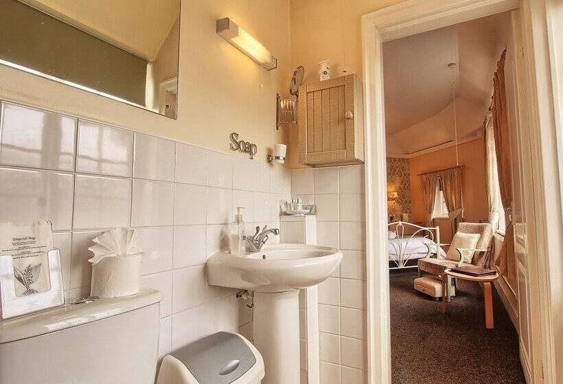 수피리어 룸, The Stockton Arms