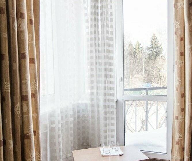 Номер Стандарт, Vodnik Club