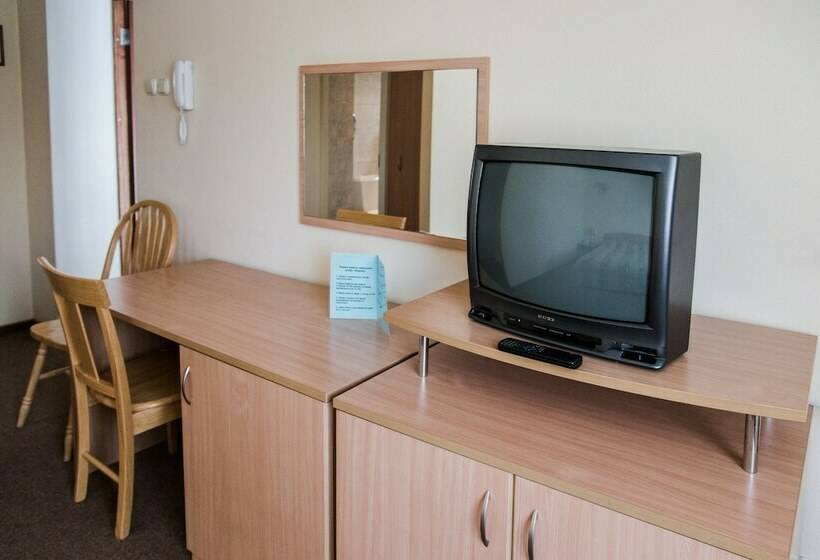 غرفة قياسية, Vodnik Club