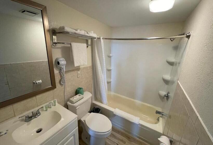 标准间, Wildwood Inn, A Travelodge By Wyndham