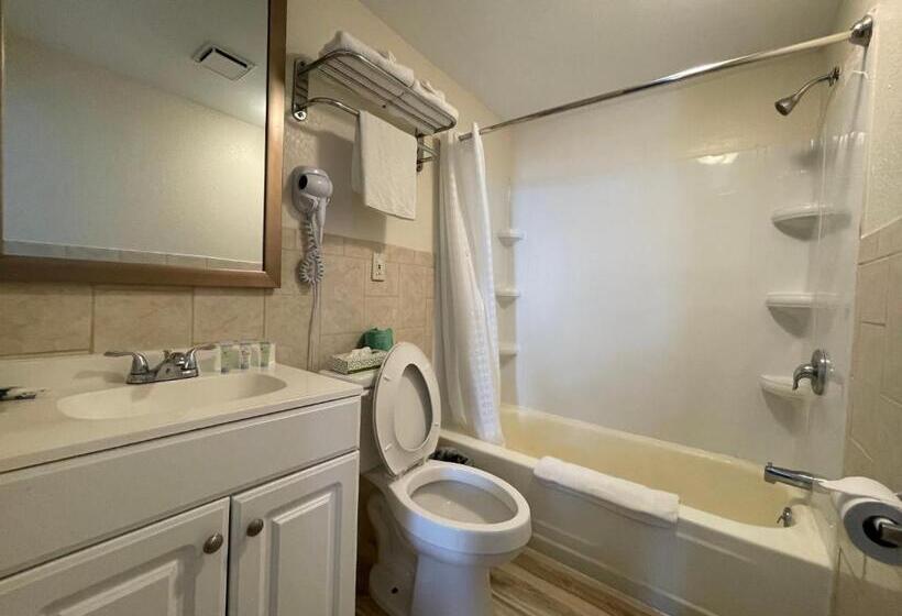 标准间, Wildwood Inn, A Travelodge By Wyndham