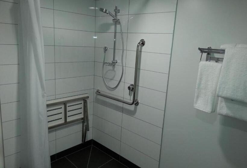 身障者適用スイートルーム, One88 On Commerce