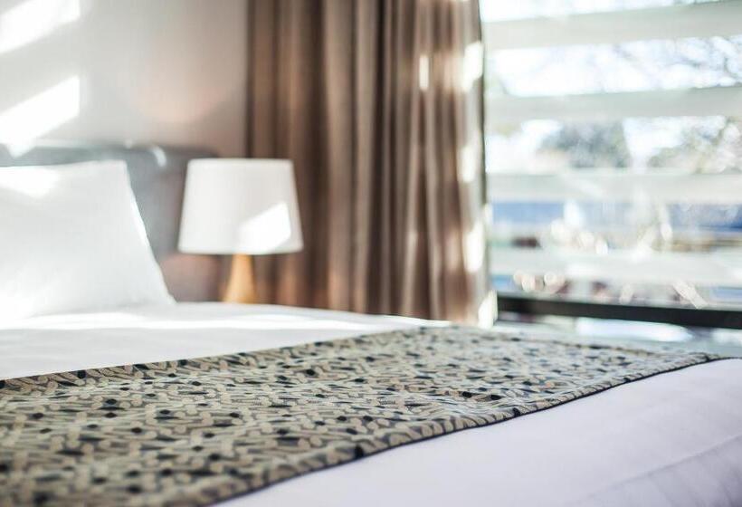 身障者適用スイートルーム, One88 On Commerce