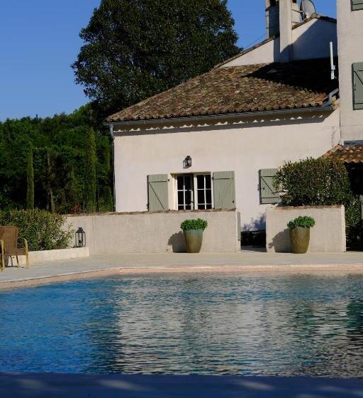 جناح مزود بتراس, Domaine Le Bois Des Dames