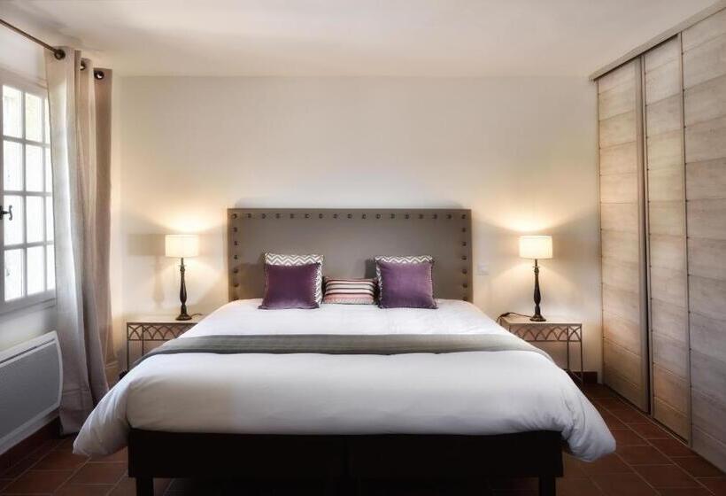 جناح جونيور مطلّ علي حمام السباحة, Domaine Le Bois Des Dames