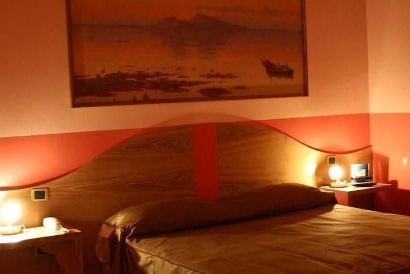 חדר סטנדרט לשלושה, San Leucio Resort