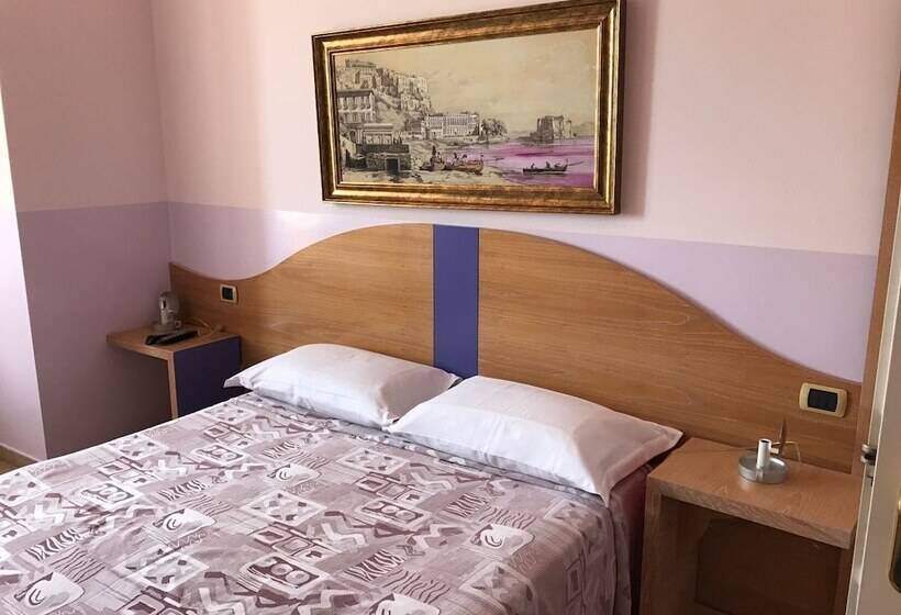 חדר סטנדרט לארבעה, San Leucio Resort