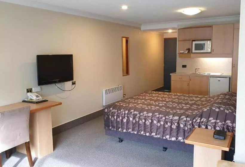 استودیوی استاندارد, 97 Motel Moray