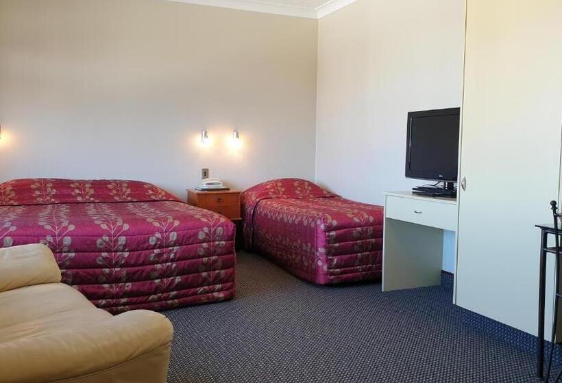 إستوديو قياسى, 97 Motel Moray