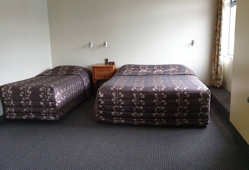 إستوديو قياسى, 97 Motel Moray