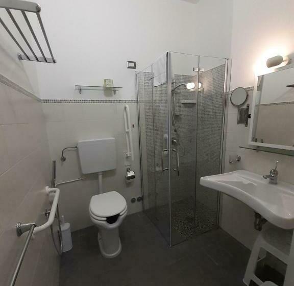 غرفة قياسية فردية لذوى الإحتياجات الخاصة, Casa Provenza