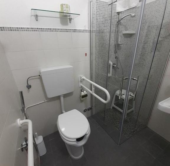 غرفة قياسية فردية لذوى الإحتياجات الخاصة, Casa Provenza