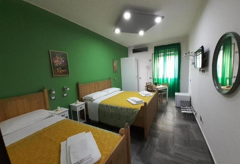 غرفة قياسية ثلاثية, Casa Provenza