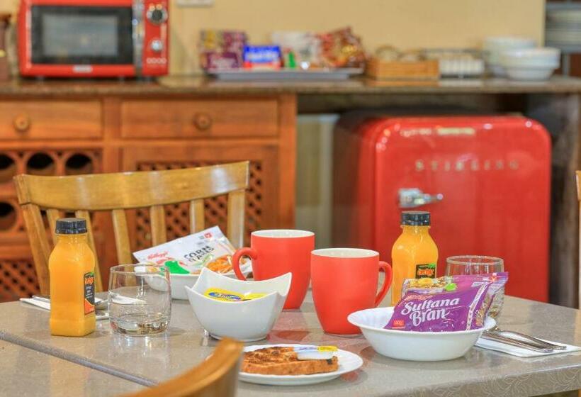 Президентский Люкс, Dalby Homestead Motel