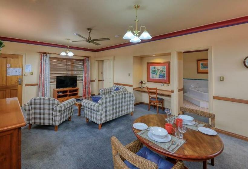 Президентский Люкс, Dalby Homestead Motel