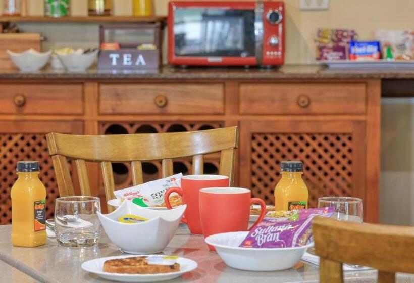 Президентский Люкс, Dalby Homestead Motel