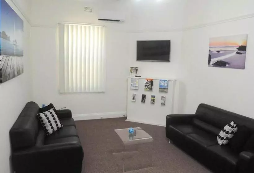 خانه 3 خوابه, Dubbo Rsl Club Motel