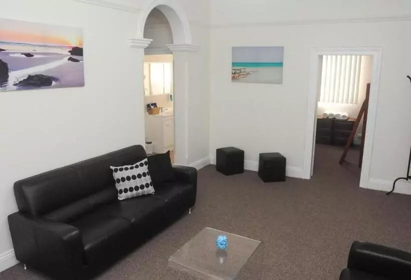 خانه 3 خوابه, Dubbo Rsl Club Motel