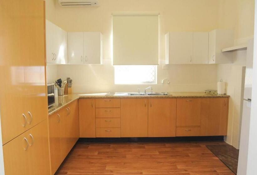 ３ベッドルームハウス, Dubbo Rsl Club Motel