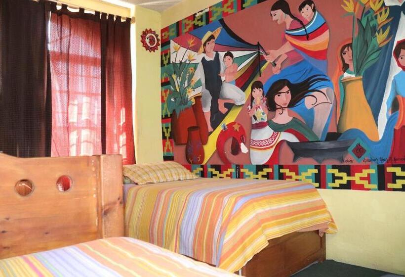 Chambre Triple Standard Salle de Bains Commune, Hostel Casa Zalaoui