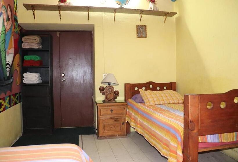 Трехместный Номер Стандарт Совместная Ванная, Hostel Casa Zalaoui