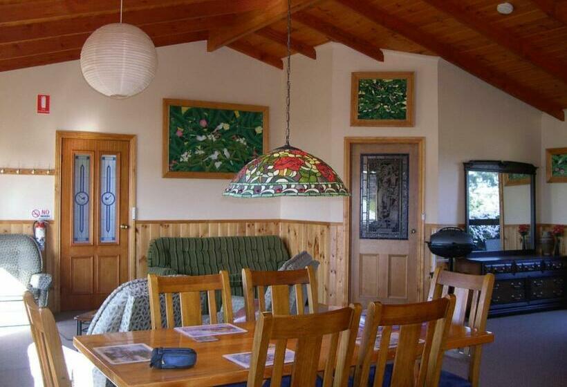 إستوديو قياسى, Aaa Granary Accommodation