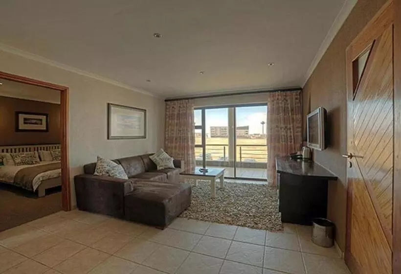 سوییت خانوادگی, Beach Lodge