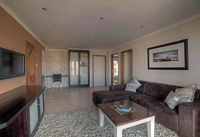 سوییت خانوادگی, Beach Lodge