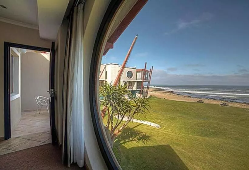 اتاق خانوادگی, Beach Lodge
