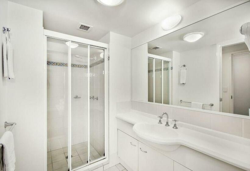 Апартаменты 3 Спальни, Bella Mare Coolangatta Beachside Apartments