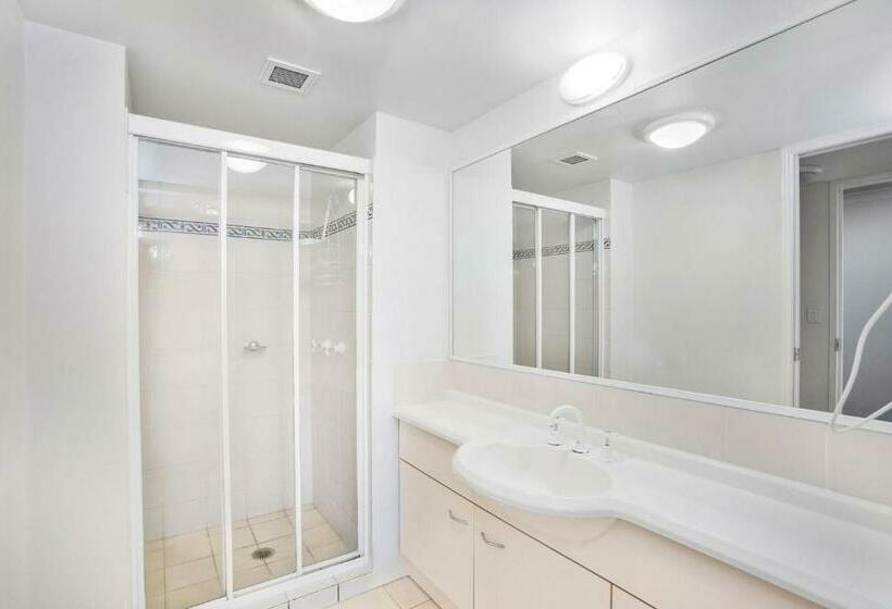 2 Bedroom Apartment Garden View, Bella Mare Coolangatta Beachside Apartments