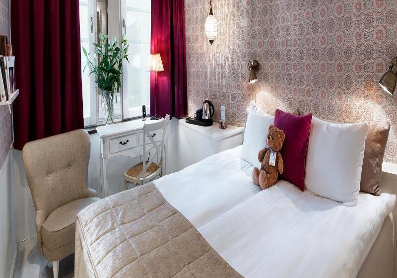 غرفة قياسية لذوى الاحتياجات الخاصة, Holiday Inn Mishawaka, An Ihg