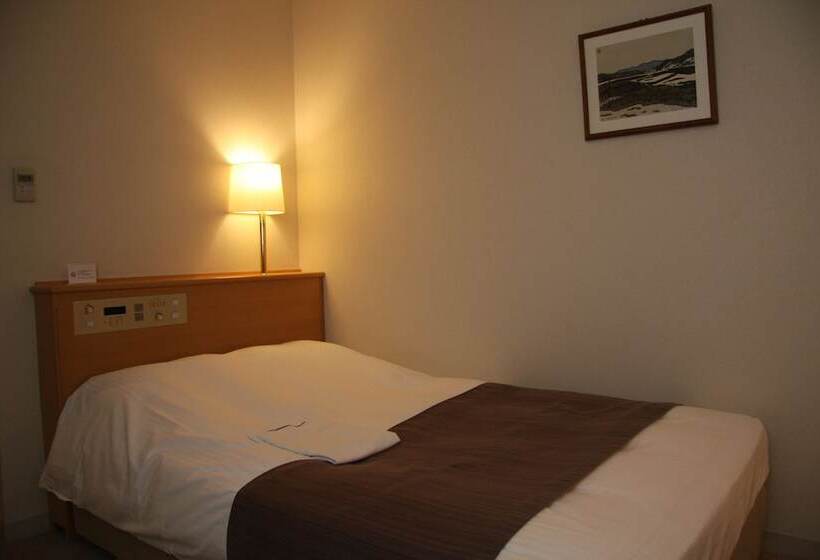 חדר סטנדרט יחיד, Kitami Pierson